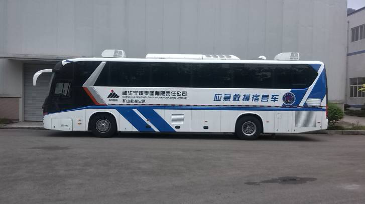 宿營(yíng)車(chē)